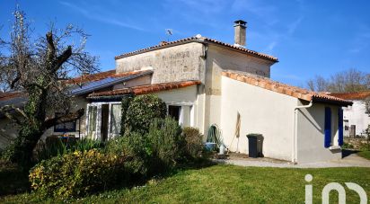 Traditional house 3 rooms of 75 m² in Chaniers (17610)