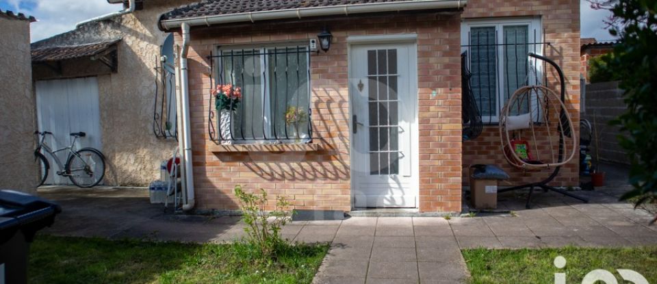 House 5 rooms of 130 m² in Ozoir-la-Ferrière (77330)