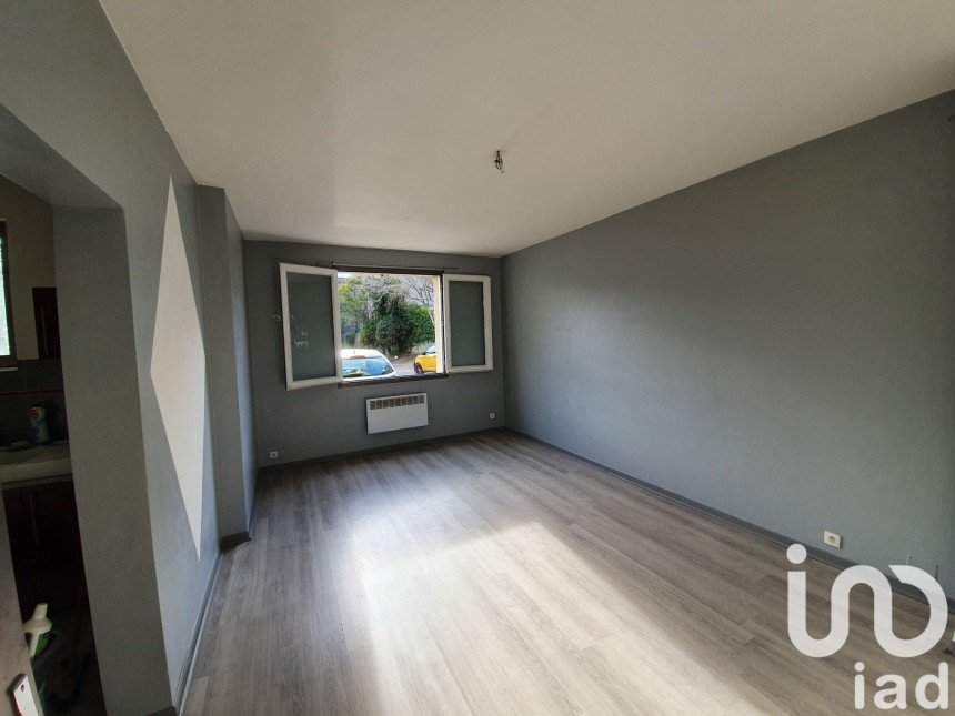 Apartment 2 rooms of 53 m² in Pont-Saint-Esprit (30130)