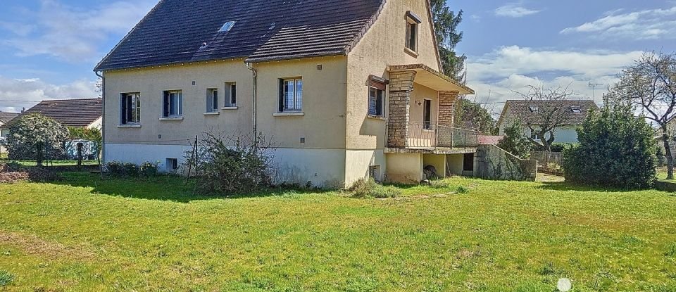 Traditional house 6 rooms of 160 m² in Gien (45500)