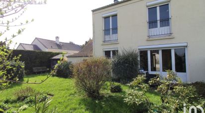 House 6 rooms of 94 m² in Ennery (95300)