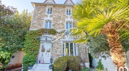 House 7 rooms of 130 m² in Soisy-sous-Montmorency (95230)