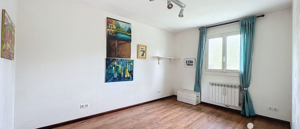House 6 rooms of 134 m² in Longpont-sur-Orge (91310)