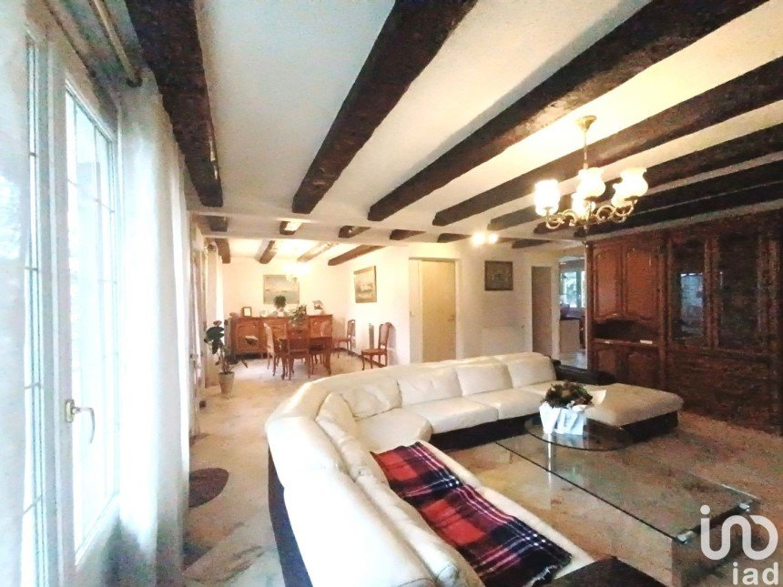 Maison 7 pièces de 249 m² à Tremblay-en-France (93290)