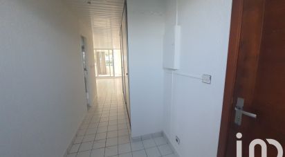 Apartment 2 rooms of 44 m² in Saint-Martin (97150)