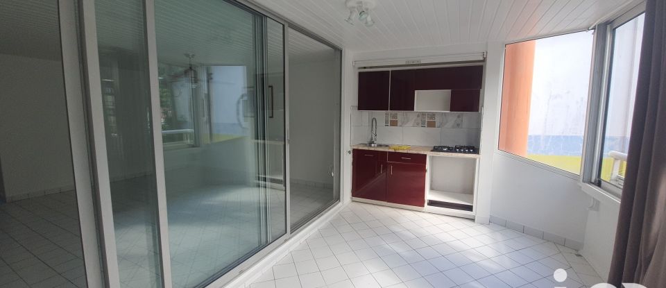 Appartement 2 pièces de 44 m² à Saint-Martin (97150)