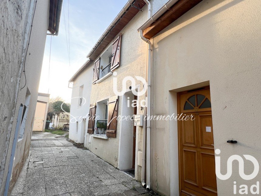 Town house 3 rooms of 65 m² in Montry (77450)