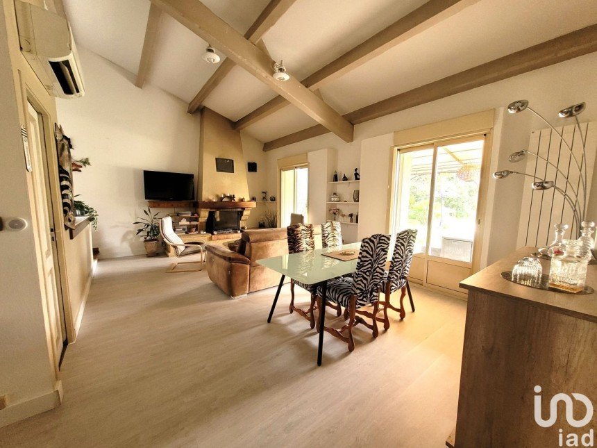House 5 rooms of 125 m² in Rochefort-du-Gard (30650)