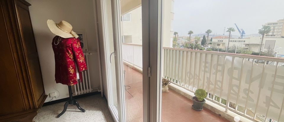 Apartment 4 rooms of 85 m² in Toulon (83000)