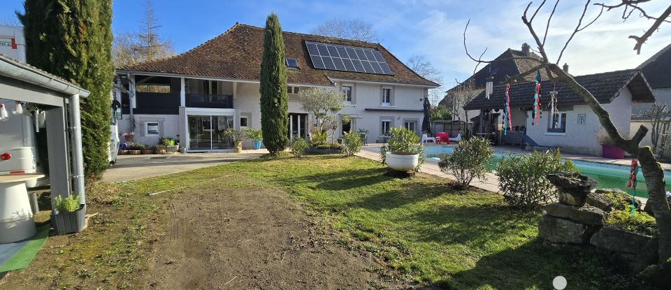 Village house 7 rooms of 157 m² in Pressins (38480)