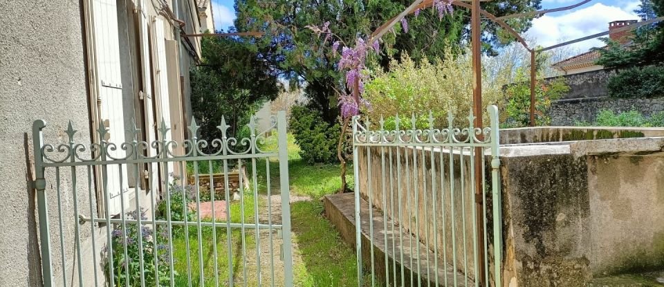 House 6 rooms of 206 m² in Bourg-Saint-Andéol (07700)