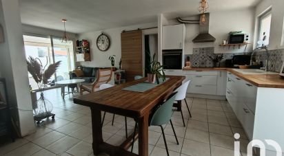 House 4 rooms of 83 m² in Sorgues (84700)