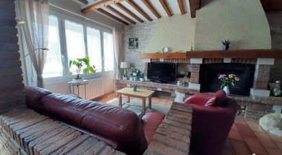 House 5 rooms of 102 m² in Saint-Sauveur (80470)