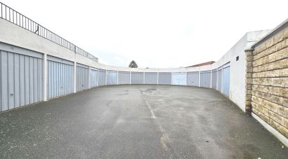 Parking of 17 m² in Dreux (28100)