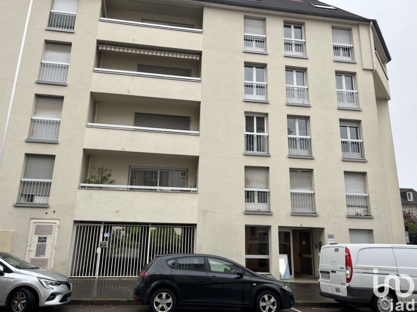 Apartment 1 room of 34 m² in Dijon (21000)