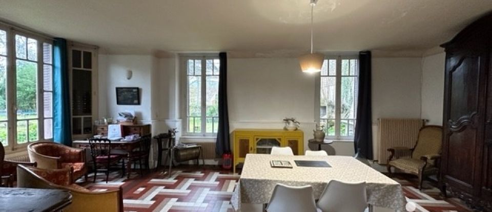 Maison 6 pièces de 172 m² à Saint-Céré (46400)
