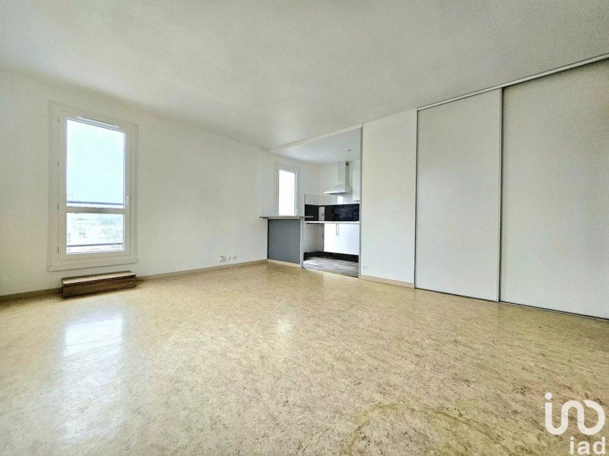 Appartement 1 pièce de 38 m² à - (91000)