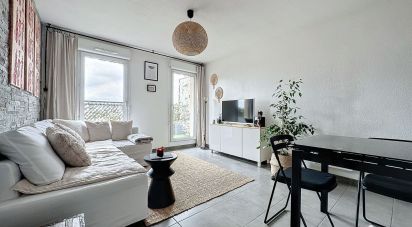 Appartement 2 pièces de 43 m² à Le Blanc-Mesnil (93150)