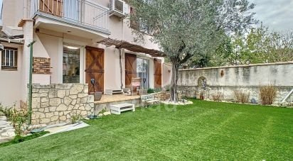 House 5 rooms of 106 m² in Istres (13800)