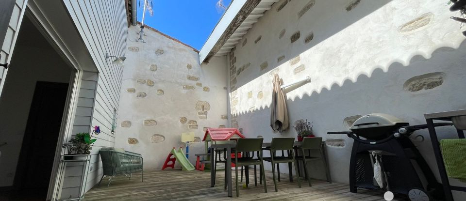 House 5 rooms of 178 m² in Fabrègues (34690)