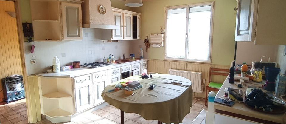 Traditional house 3 rooms of 106 m² in Lampaul-Guimiliau (29400)