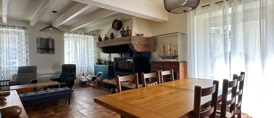 Village house 8 rooms of 160 m² in Villefranche-de-Panat (12430)