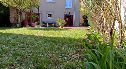 House 6 rooms of 117 m² in Châteauroux (36000)