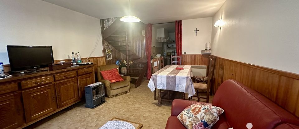 Village house 3 rooms of 54 m² in Le Malzieu-Ville (48140)