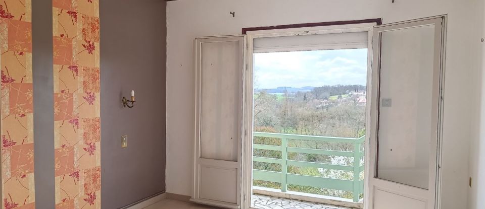 House 10 rooms of 260 m² in Valence-sur-Baïse (32310)