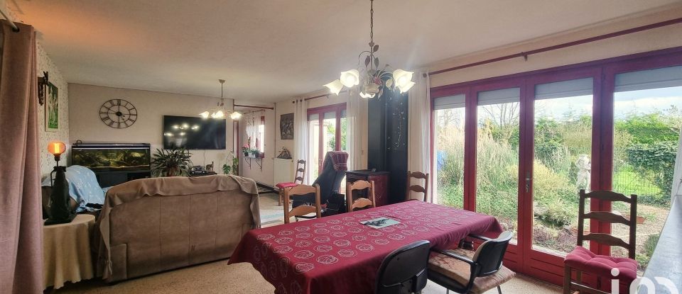 House 8 rooms of 140 m² in Sainte-Marie-Kerque (62370)