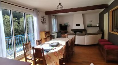 Traditional house 9 rooms of 130 m² in Plouézec (22470)