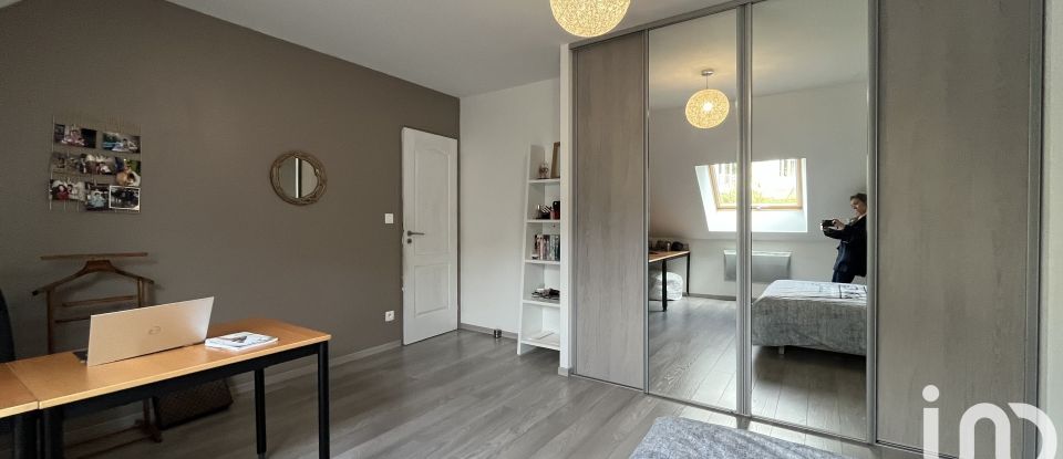 Maison d’architecte 7 pièces de 201 m² à Saint-Germain-en-Laye (78100)