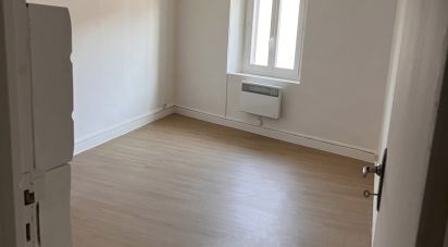 Apartment 2 rooms of 33 m² in Trets (13530)