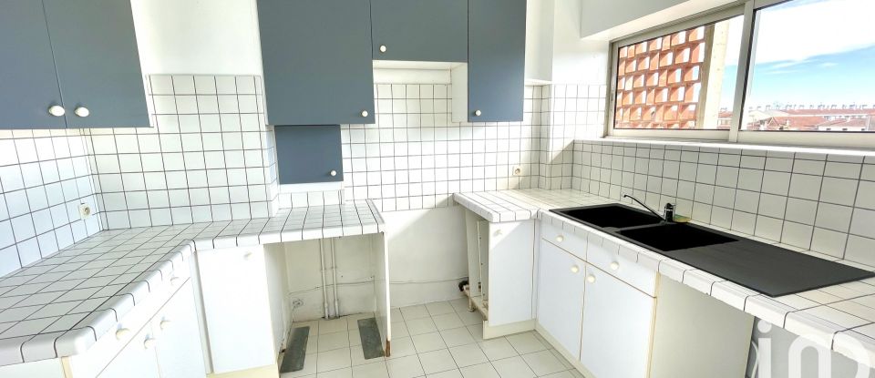 Apartment 3 rooms of 65 m² in Saint-Gaudens (31800)