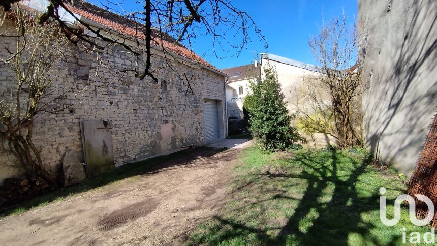 House 4 rooms of 132 m² in Loches-sur-Ource (10110)