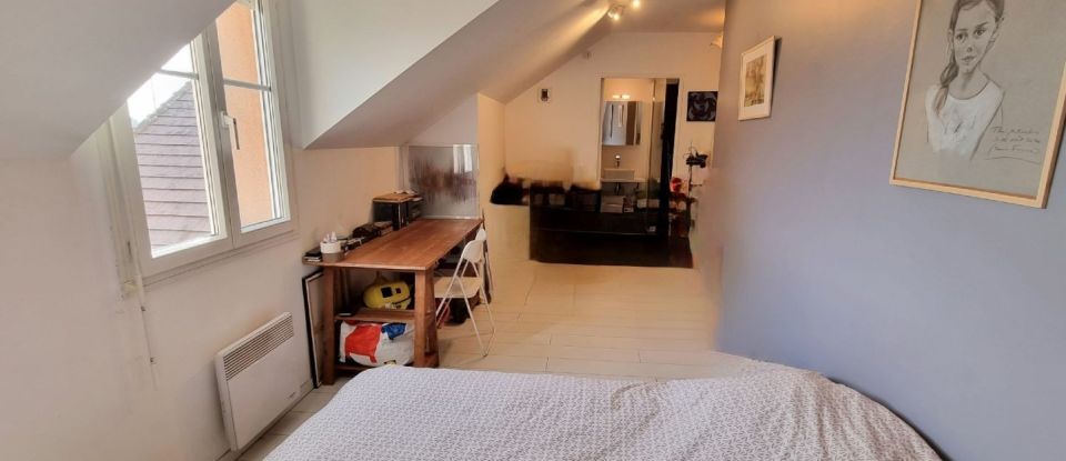 Apartment 4 rooms of 85 m² in Plaisir (78370)