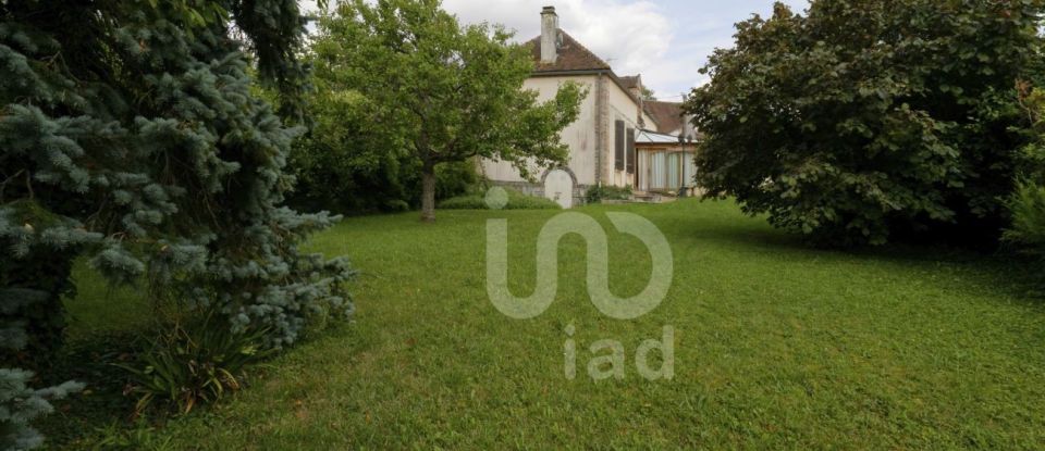 House 5 rooms of 141 m² in Bray-sur-Seine (77480)