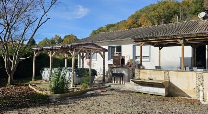 Traditional house 6 rooms of 107 m² in Aubin (12110)