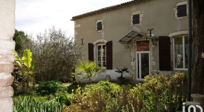 Country house 4 rooms of 166 m² in Saint-Jean-de-Thurac (47270)