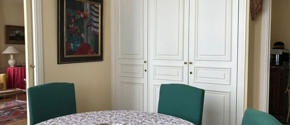 Appartement 3 pièces de 67 m² à Paris (75006)