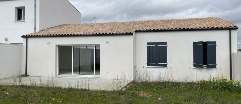 Traditional house 5 rooms of 98 m² in Dompierre-sur-Mer (17139)