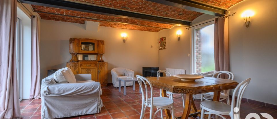 Traditional house 30 rooms of 600 m² in Lorgies (62840)