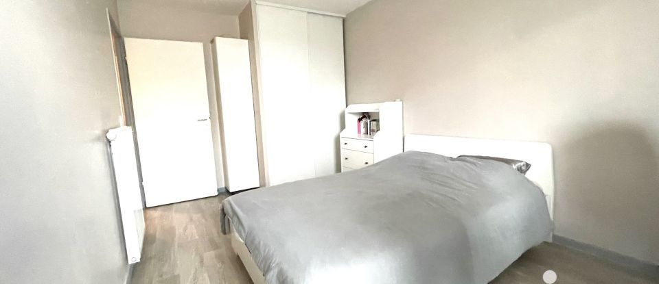 Apartment 4 rooms of 74 m² in Corbeil-Essonnes (91100)