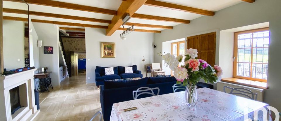 Mansion 8 rooms of 200 m² in Beaulieu (43800)