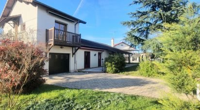 Traditional house 7 rooms of 179 m² in Feurs (42110)