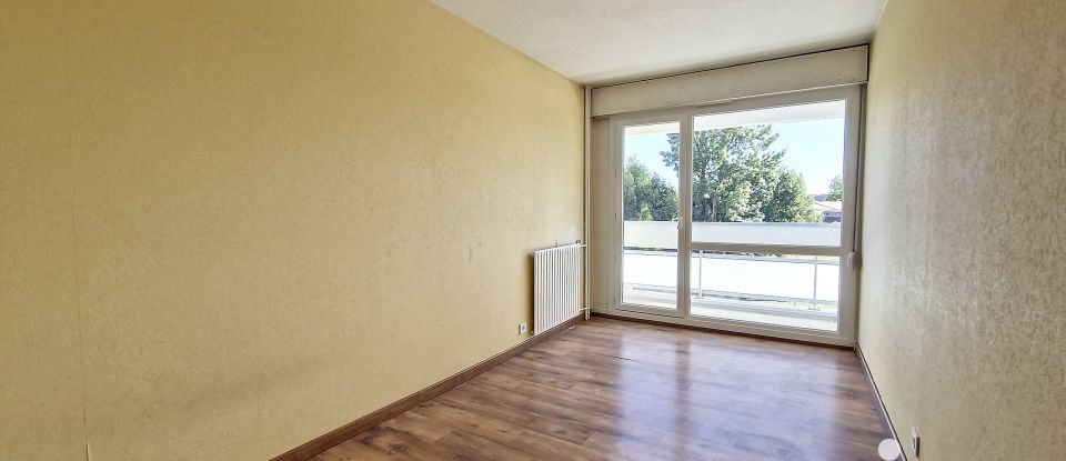 Apartment 4 rooms of 77 m² in Lormont (33310)