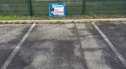 Parking of 12 m² in Trappes (78190)