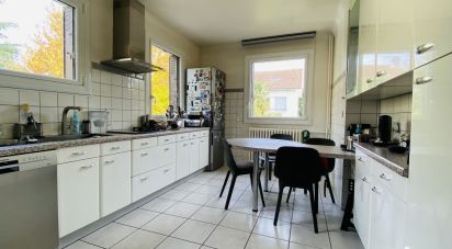 House 6 rooms of 149 m² in Fontenay-aux-Roses (92260)