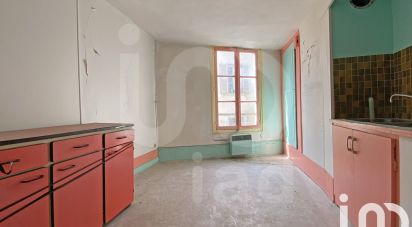 Building in Tonnerre (89700) of 220 m²