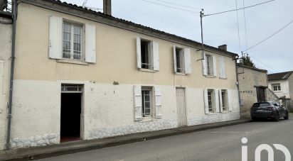 Village house 4 rooms of 115 m² in Sigogne (16200)